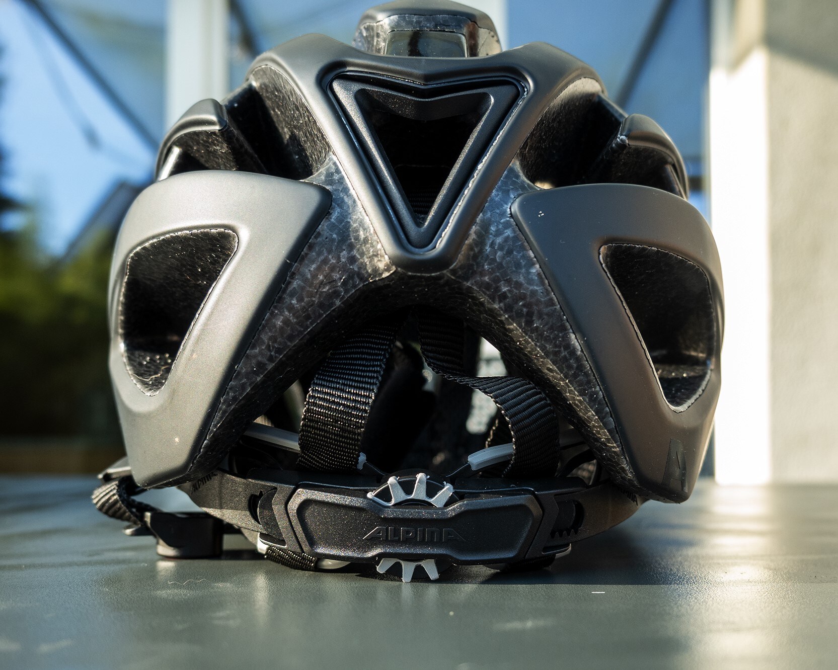 The Ravel loves gravel testing Alpina s bike helmet for gravel roads Galaxus